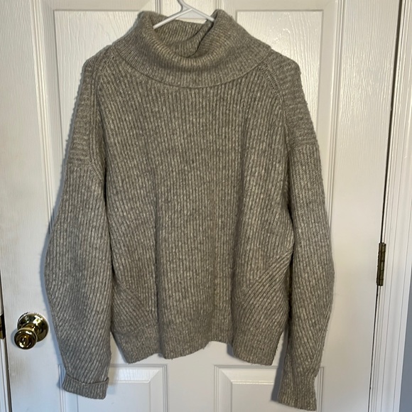 H&M Sweaters - gray chunky turtleneck